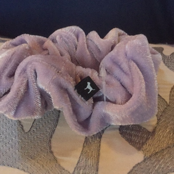 Victoria Secret Scrunchy.  New. - Picture 3 of 3